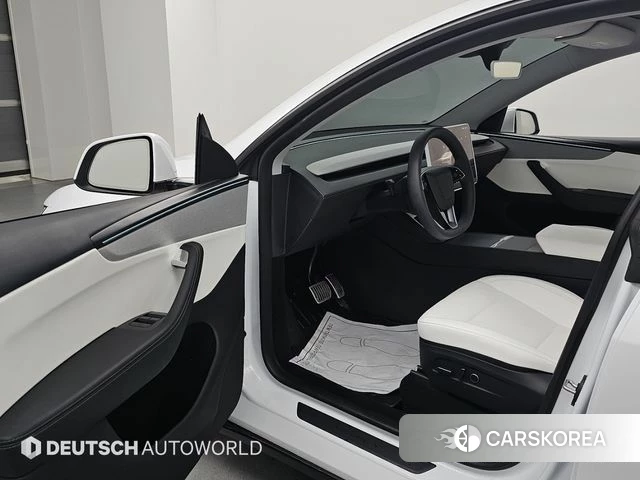 Tesla Model Y 2025 Белый из Кореи, фото 2
