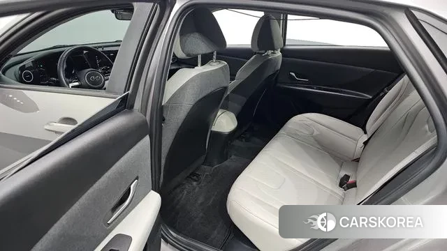 Hyundai Avante Hybrid (CN7) 2022 Серый из Кореи, фото 2