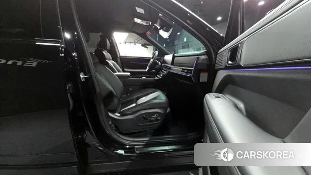 Hyundai Santa Fe (MX5) 2023 Черный из Кореи, фото 2