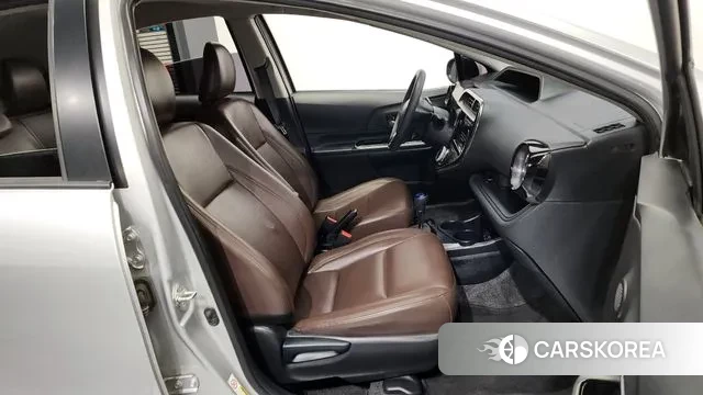 Toyota Prius C 2018 Серебряный из Кореи, фото 2