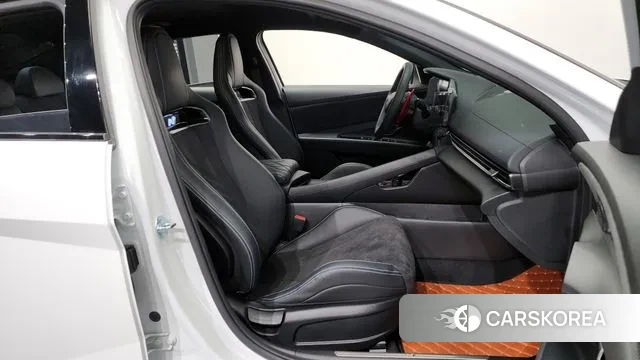 Hyundai The New Avante (CN7) 2025 Белый из Кореи, фото 2