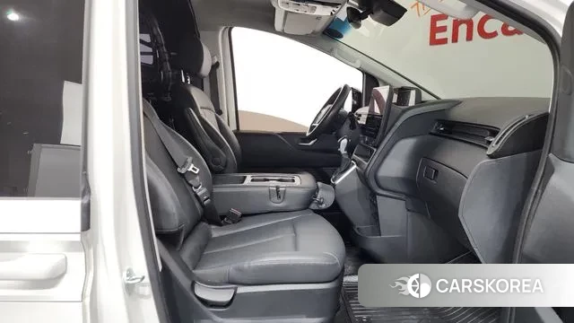 Hyundai Staria 2024 Белый из Кореи, фото 2