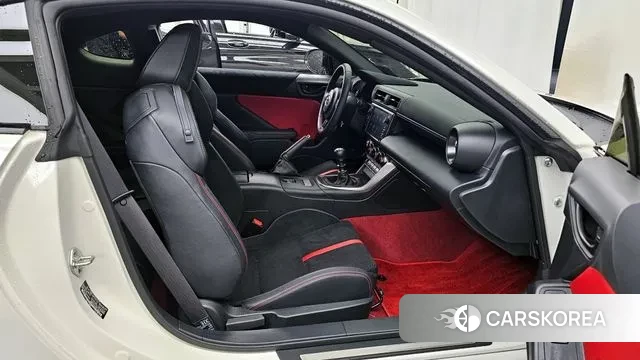 Toyota GR86 2023 Белый из Кореи, фото 2