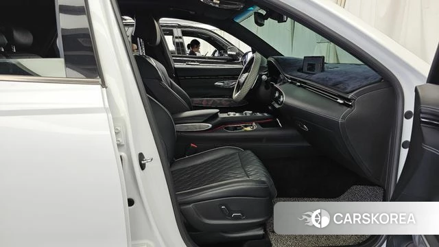 Genesis GV70 2021 Белый из Кореи, фото 2