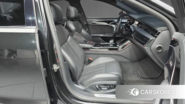 Audi A8 (D5) 2021 Черный из Кореи, фото 2