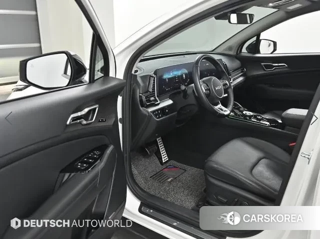 Kia Sportage 5th Generation Hybrid 2023 Белый из Кореи, фото 2