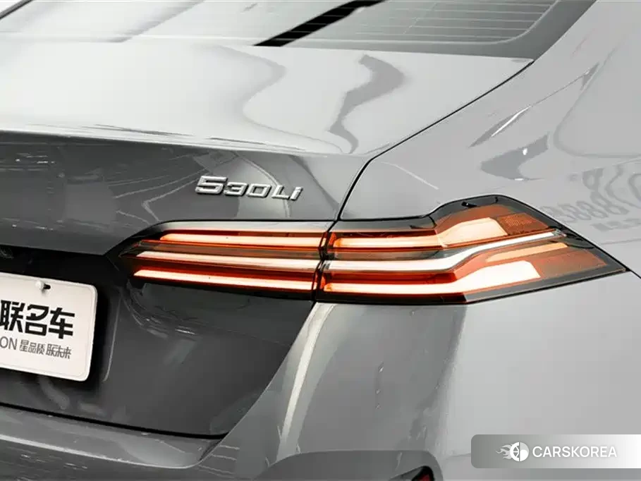BMW 5 series 2024 Синий из Китая, фото 2