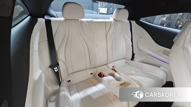 Mercedes-Benz CLE-Class C236 2024 Белый из Кореи, фото 2