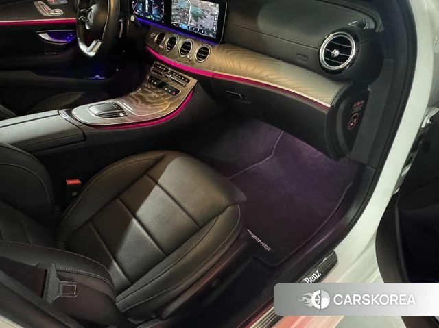 Mercedes-Benz E-Class W213 2023 Белый из Кореи, фото 2