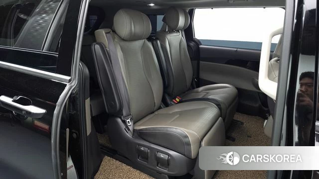 Kia The New Carnival 4th Generation 2024 Черный из Кореи, фото 2