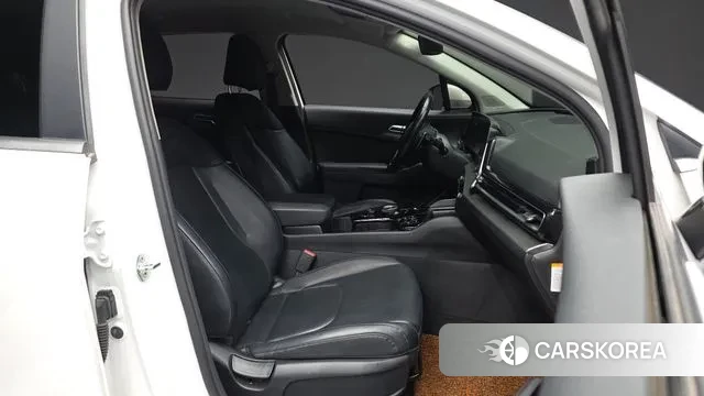 Kia Sportage 5th Generation Hybrid 2021 Белый из Кореи, фото 2