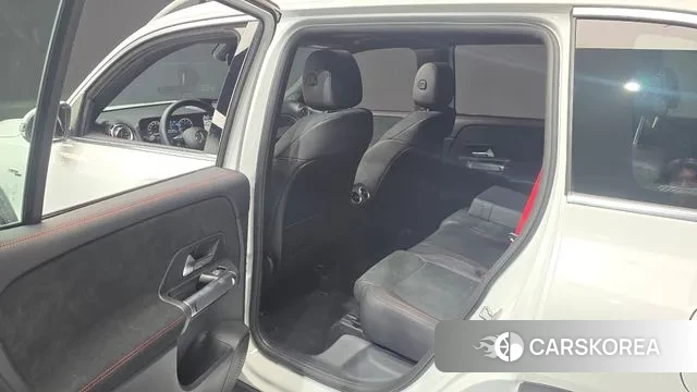 Mercedes-Benz GLB-Class X247 2025 Белый из Кореи, фото 2