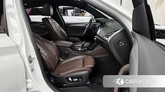 BMW X4 (G02) 2021 Белый из Кореи, фото 2