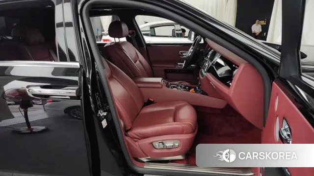 Rolls-Royce Ghost 2018 Черный из Кореи, фото 2
