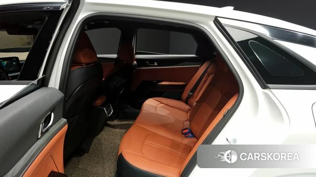 Kia The New K5 3rd generation 2024 Белый из Кореи, фото 2