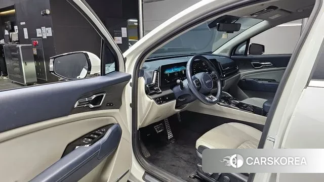 Kia Sportage 5th Generation Hybrid 2022 Белый из Кореи, фото 2