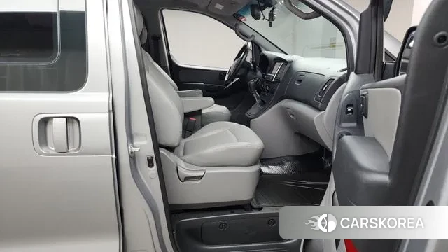 Hyundai The New Grand Starex 2020 Серебряный из Кореи, фото 2