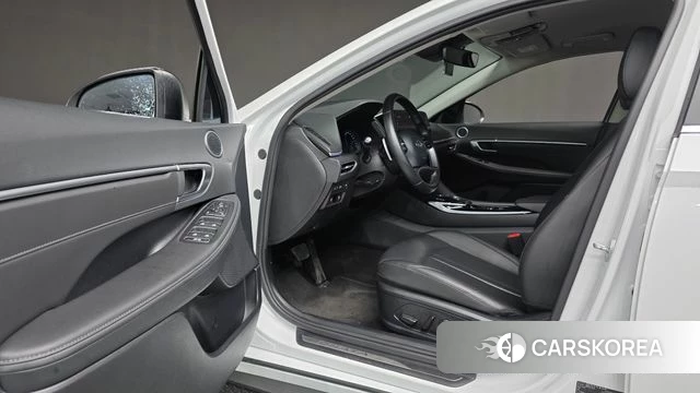 Hyundai Sonata (DN8) 2022 Белый из Кореи, фото 2