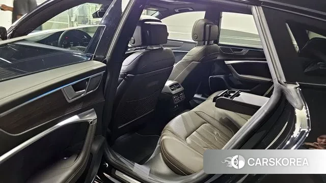 Audi A7 (4K) 2022 Черный из Кореи, фото 2