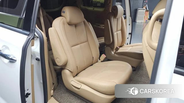 Kia The New Carnival 2018 Белый из Кореи, фото 2