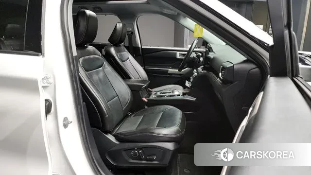 Ford Explorer 6th Generation 2020 Белый из Кореи, фото 2