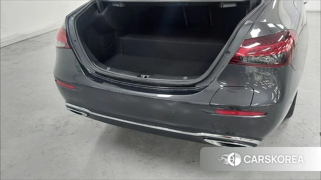 Mercedes-Benz E-Class W213 2022 Серый из Кореи, фото 2