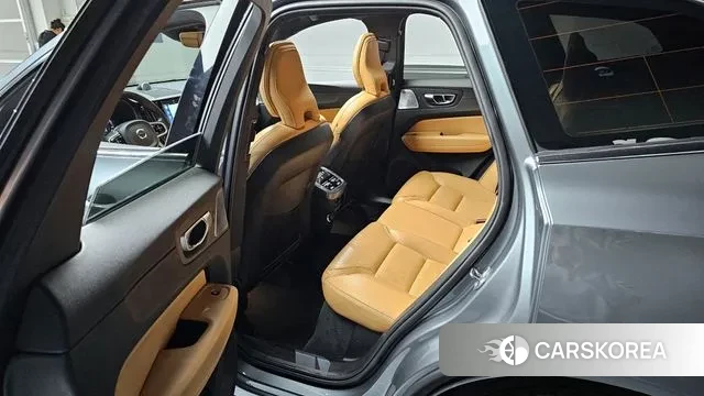 Volvo XC60 second Generation 2020 Серый из Кореи, фото 2