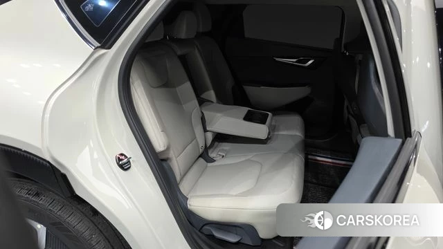 Kia EV6 2023 Жемчужный цвет из Кореи, фото 2