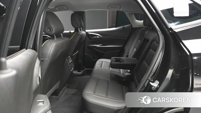 Chevrolet (GM Daewoo) Trax Crossover 2024 Черный из Кореи, фото 2