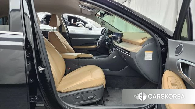 Hyundai Sonata D Edge Hybrid (DN8) 2023 Черный из Кореи, фото 2