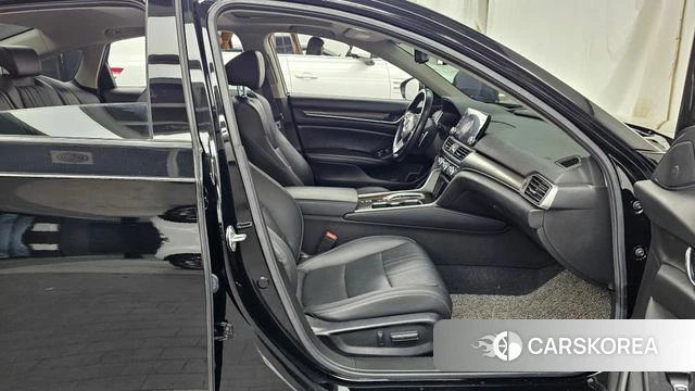 Honda Accord 10th Generation 2021 Черный из Кореи, фото 2