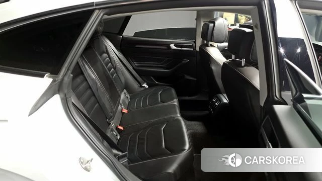 Volkswagen Arteon 2022 Белый из Кореи, фото 2