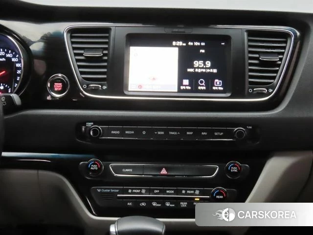 Kia The New Carnival 2019 Черный из Кореи, фото 2