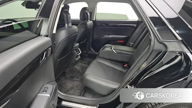 Hyundai Grandeur Hybrid (GN7) 2023 Черный из Кореи, фото 2