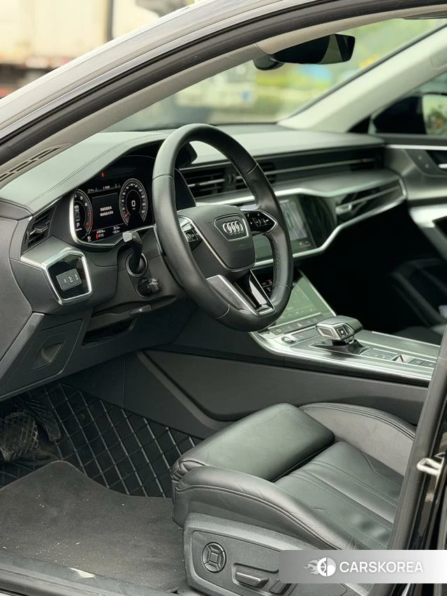 Audi A7 2021 Черный из Китая, фото 2