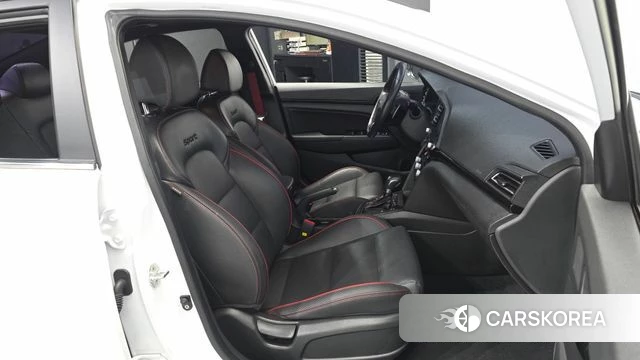 Hyundai The New Avante AD 2018 Белый из Кореи, фото 2