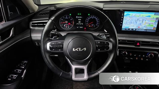 Kia K5 3rd generation 2023 Черный из Кореи, фото 2