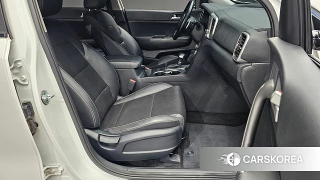 Kia Sportage The Bold 2021 Белый из Кореи, фото 2