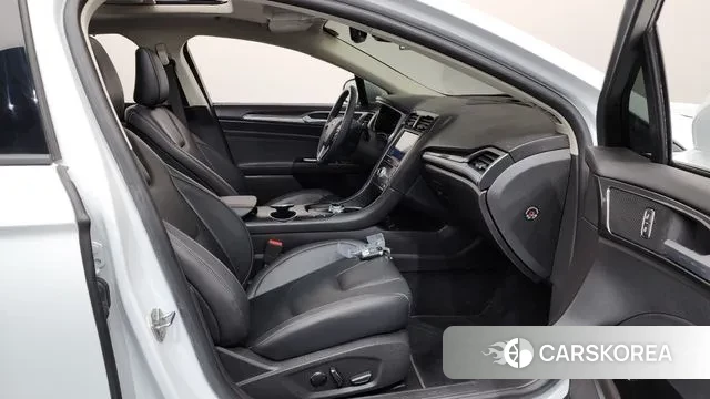 Ford Mondeo 4th Generation 2020 Белый из Кореи, фото 2