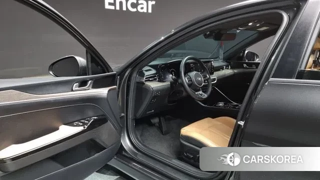 Kia K5 3rd generation 2021 Серый из Кореи, фото 2