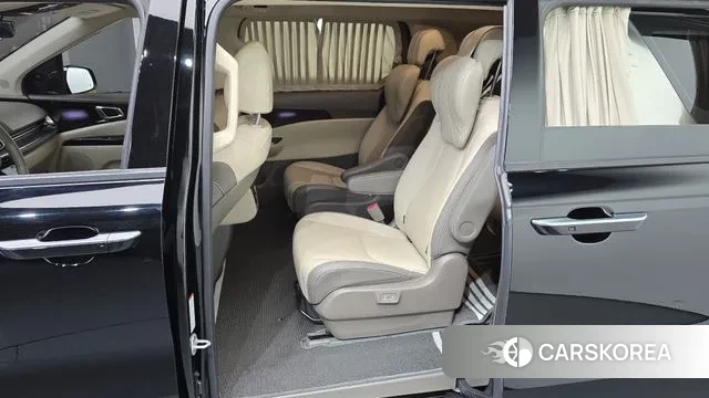 Kia Carnival 4th generation 2022 Черный из Кореи, фото 2