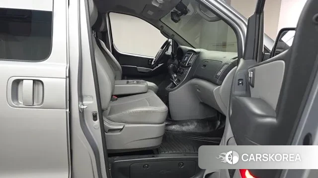 Hyundai The New Grand Starex 2019 Серебряный из Кореи, фото 2