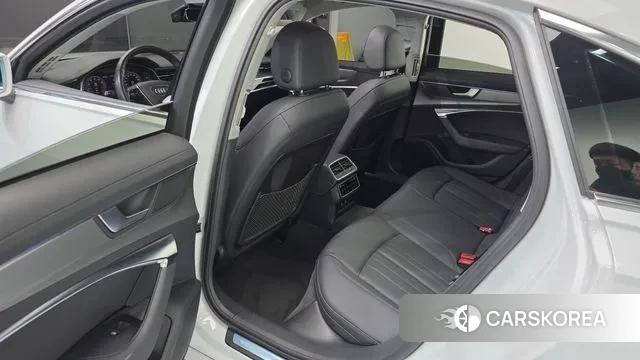 Audi A6 (C8) 2023 Белый из Кореи, фото 2