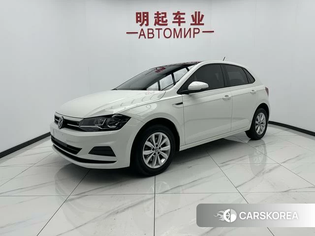 Volkswagen Polo 2022 Белый из Китая, фото 2