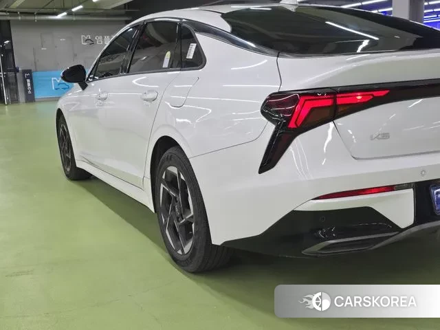 Kia The New K5 3rd generation 2025 Белый из Кореи, фото 2