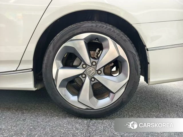 Honda Accord 2021 Белый из Китая, фото 2