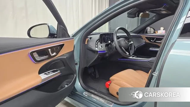 Mercedes-Benz E-Class W214 2025 Зеленый из Кореи, фото 2