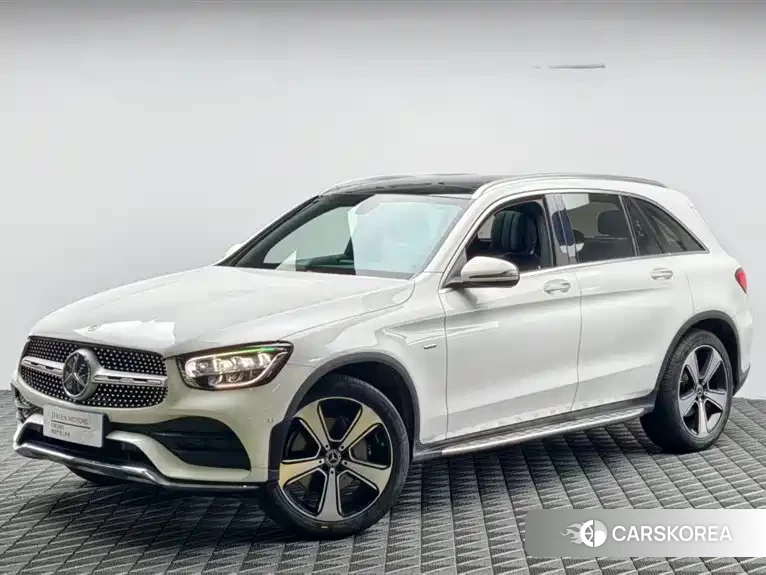 Mercedes-Benz GLC 2023 Белый из Китая, фото 2