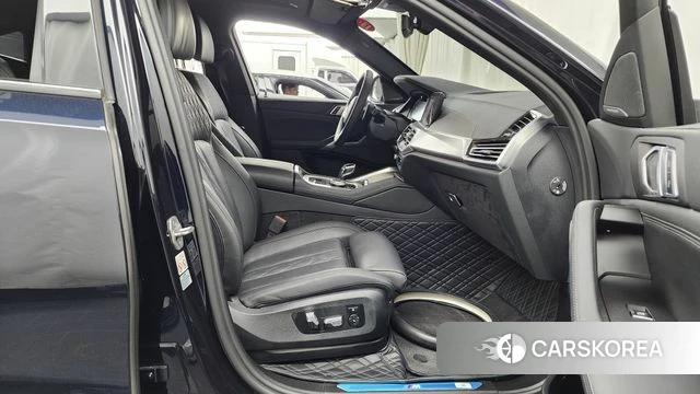 BMW X6 (G06) 2023 Черный из Кореи, фото 2