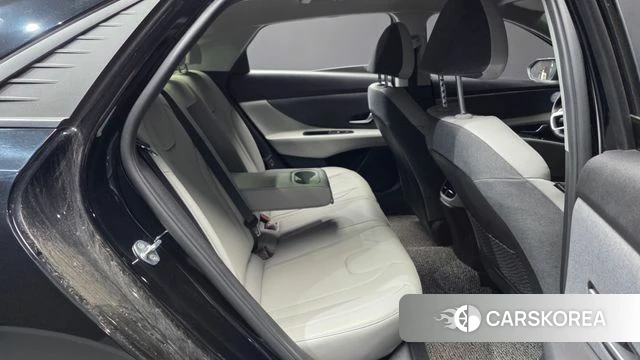 Hyundai Avante (CN7) 2021 Черный из Кореи, фото 2